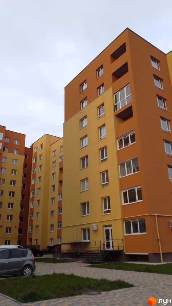 просп. Злуки, 18