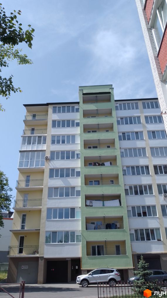 вул. Рєпіна, 38