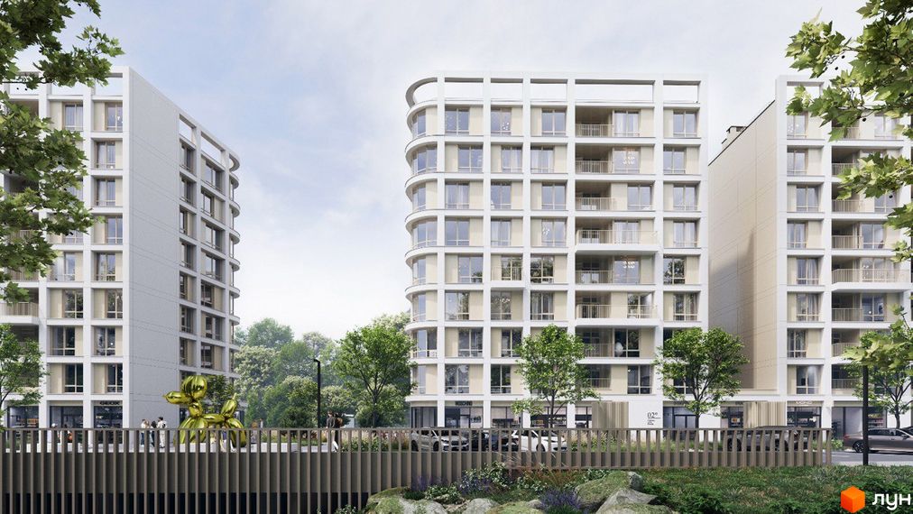 Високоповерховий будинок ЖК ШЕЛЕСТ з великими вікнами та балконами. На прибудинковій території зелені насадження та скульптури.