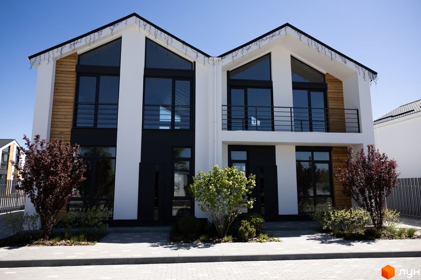 КМ Gardd House Eco Village