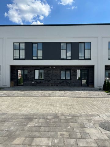 Таунхауси Peremohy Homes