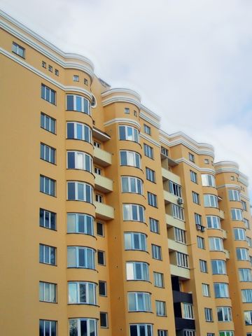 вул. Уральська, 14, 16, 18