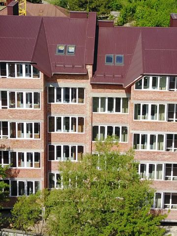 вул. Кармелюка, 12