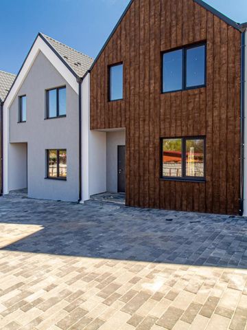 Таунхауси GREAT HOME