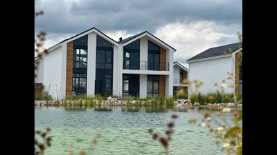 КМ Gardd House Eco Village