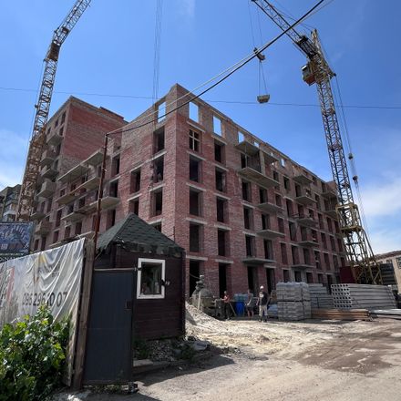 Хід будівництва вул. Степана Бандери, 60, Будинок, липень 2025