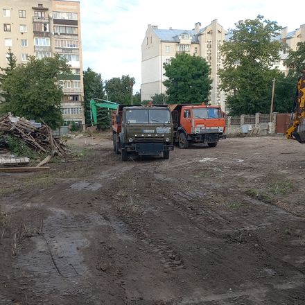 Хід будівництва вул. Назарія Яремчука, Будинок, серпень 2025
