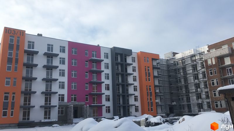 вул. Соборна, 103/11, 103/15