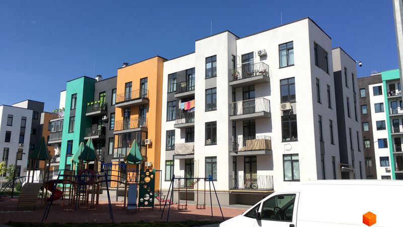 	вул. Соборна, 103/6, 103/7