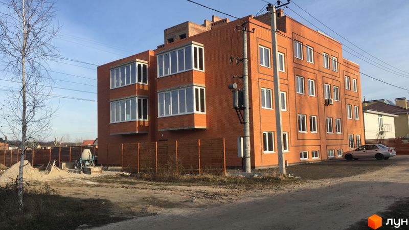 Ход строительства ЖК Уютный Хотов, 1 дом (секция 2), ноябрь 2019