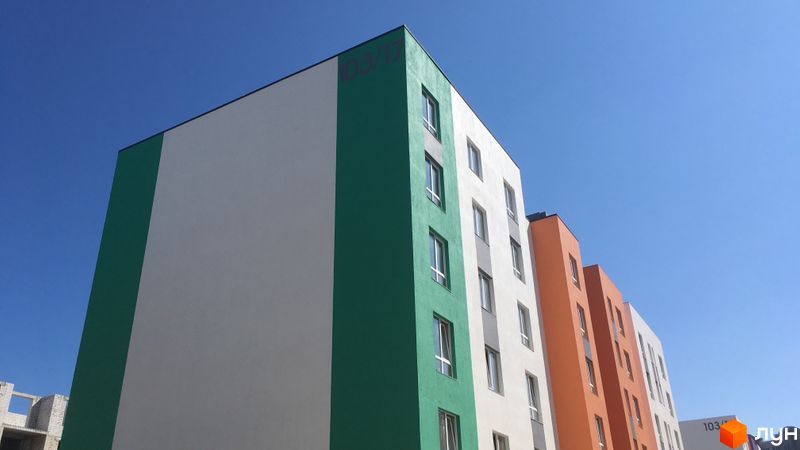 	вул. Соборна, 103/17