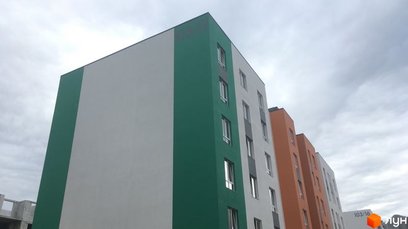 	вул. Соборна, 103/17