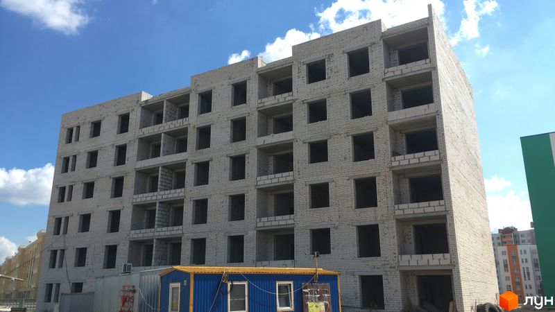 вул. Соборна, 103/18