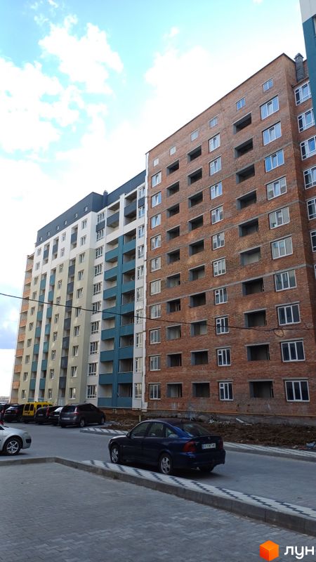 Ход строительства ЖК Новобудова, 4 дом, апрель 2024