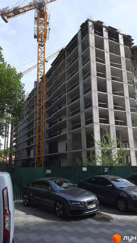 Ход строительства ЖК Podil Plaza & Residence, 2 дом, апрель 2024
