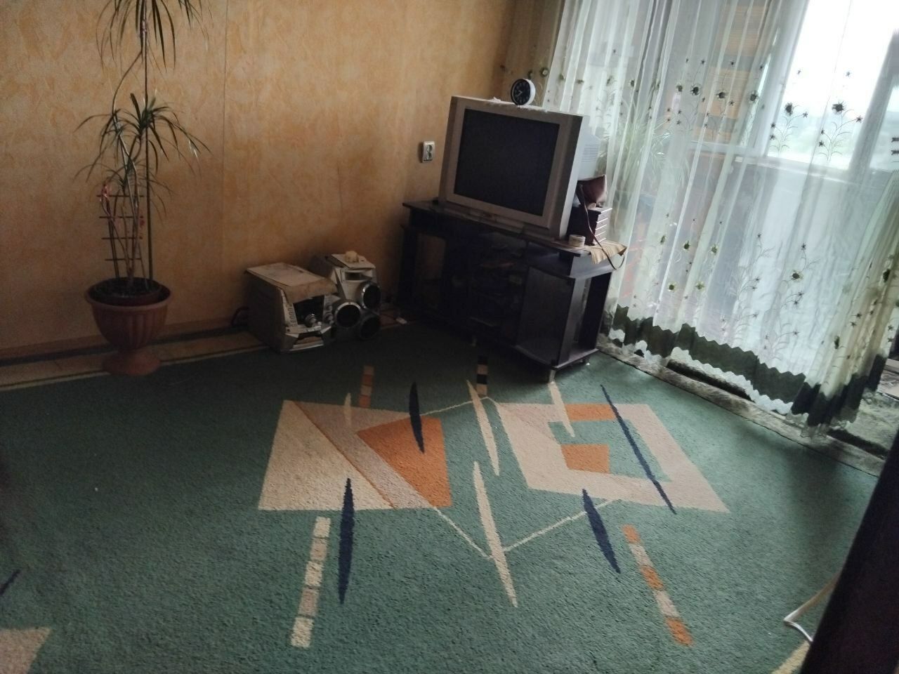 1832158522777000