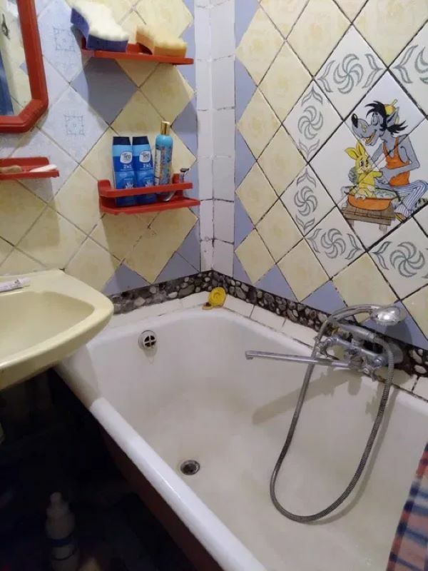 1833446185271000
