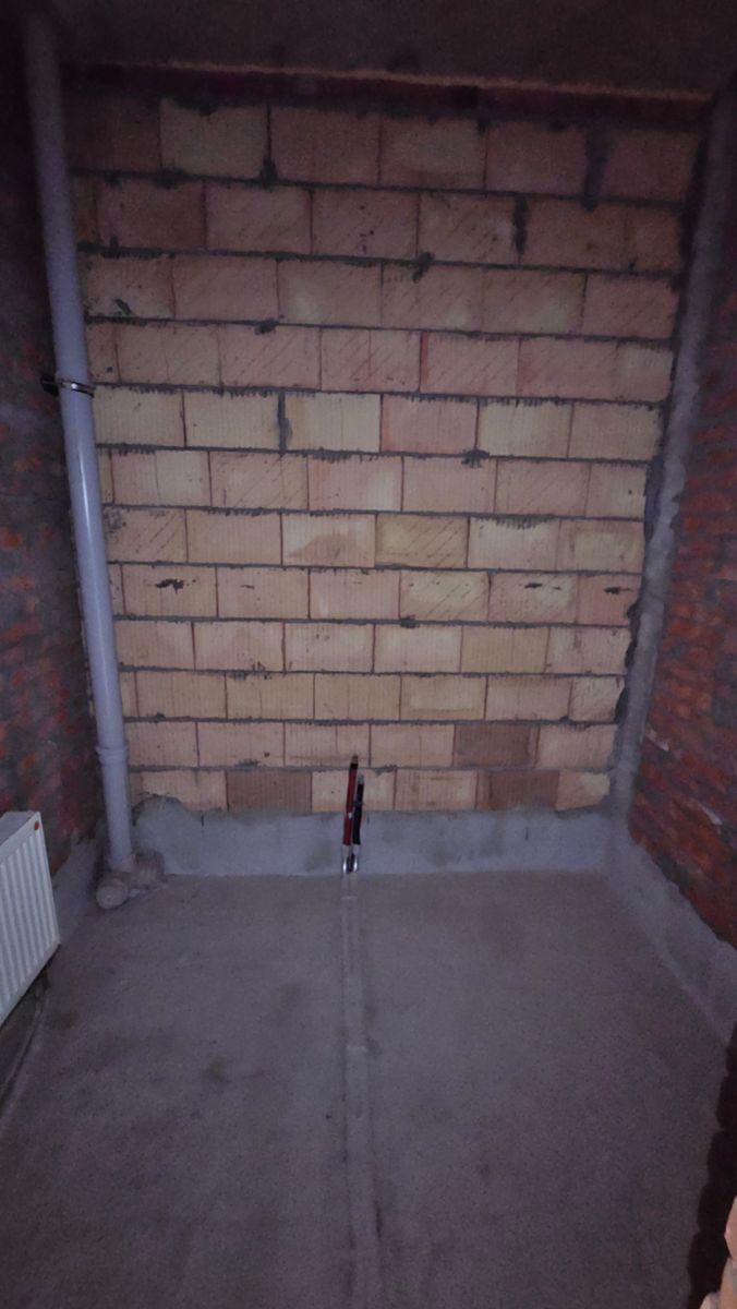 1835984918793000