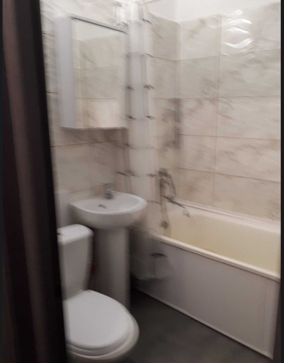 1838724245797000