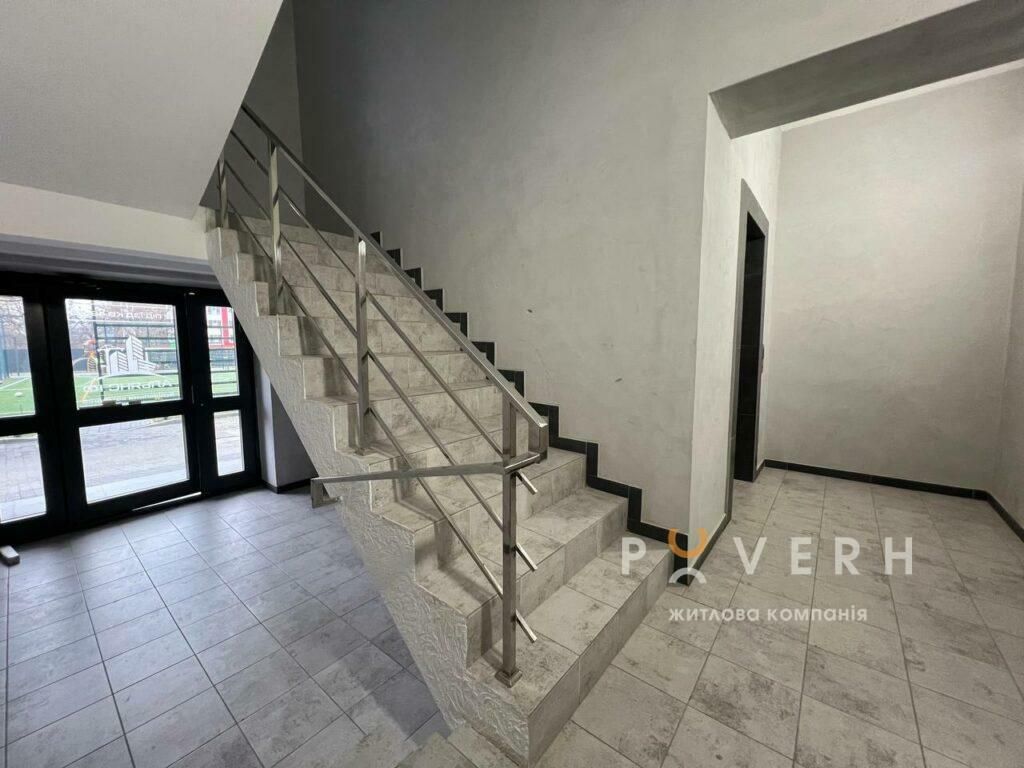 1817954985336001