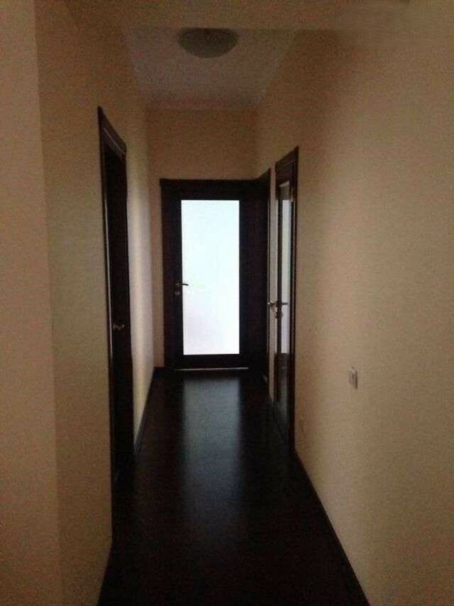 1838331879947100