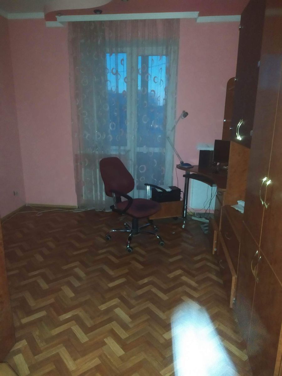 1842705340834100
