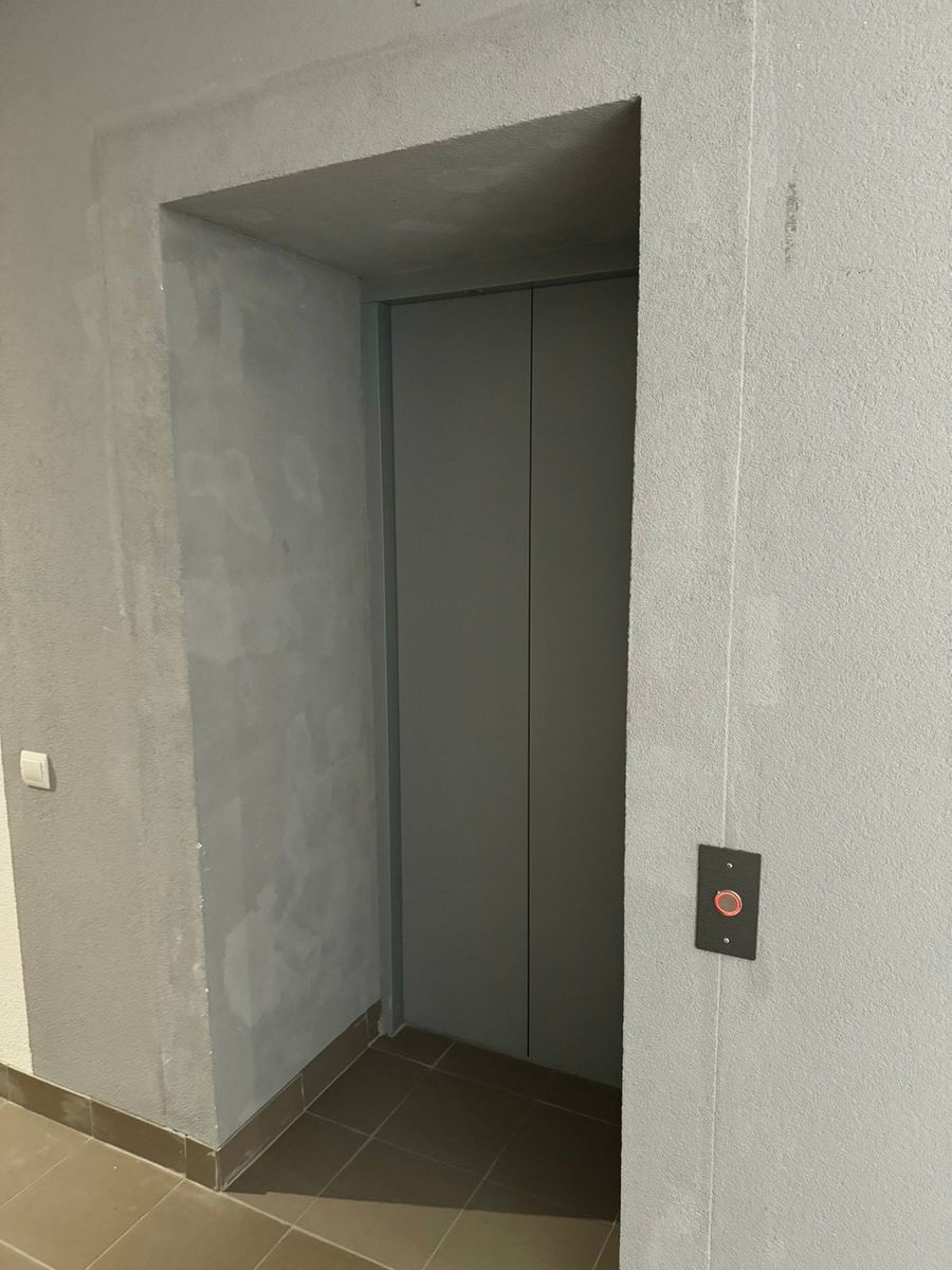 1835368901358103