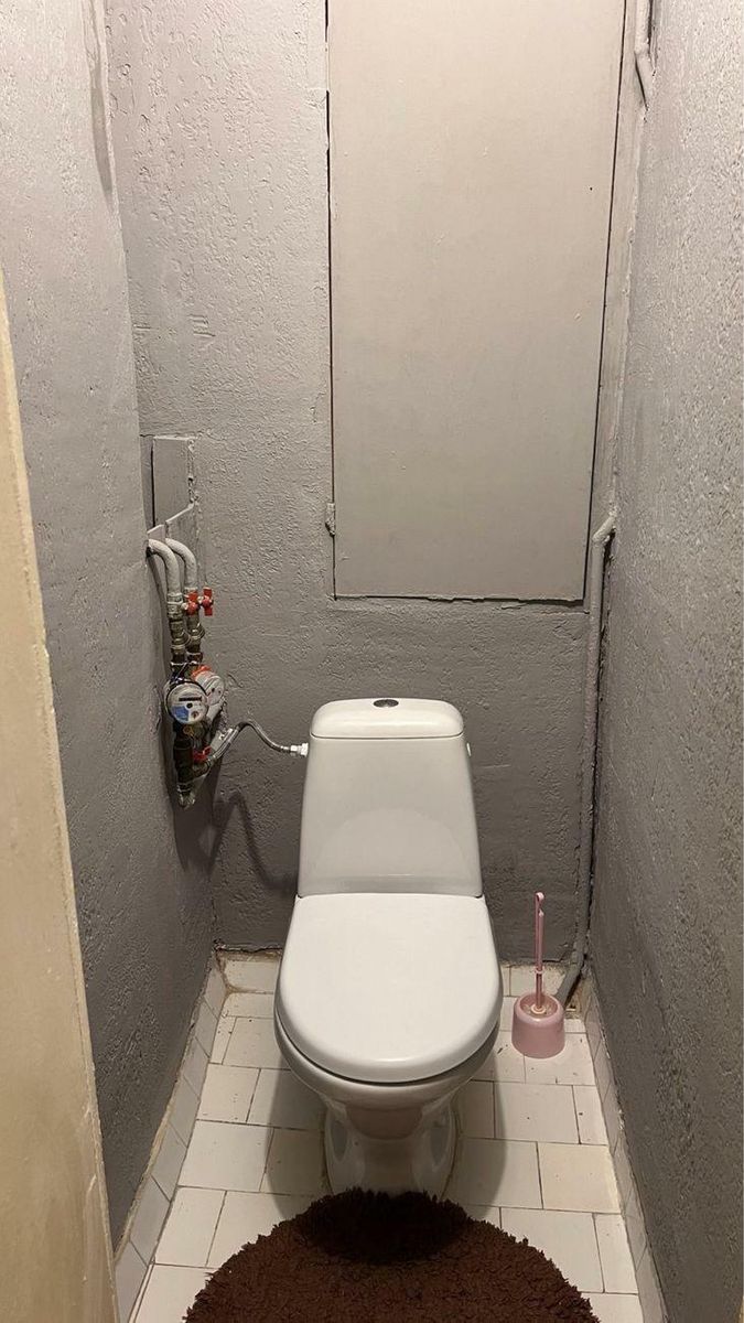 1832269210349104