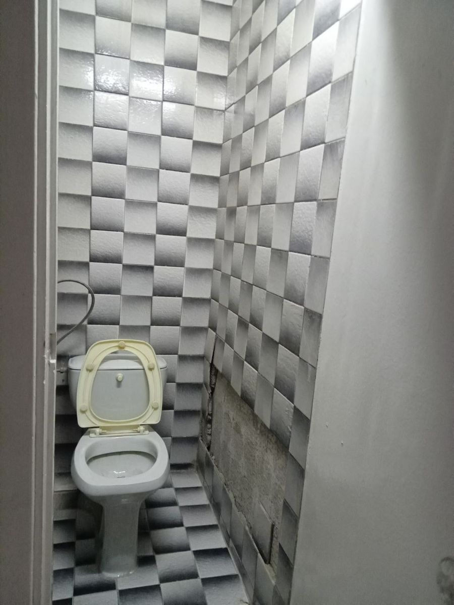 1832836291851104