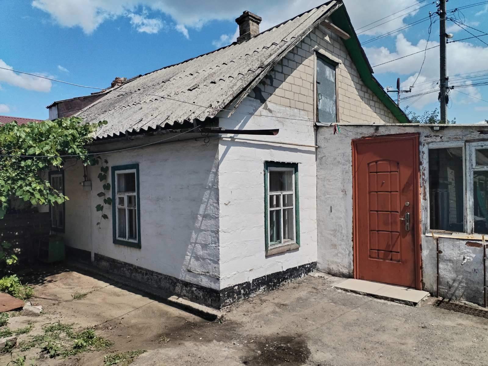 1835744647468104