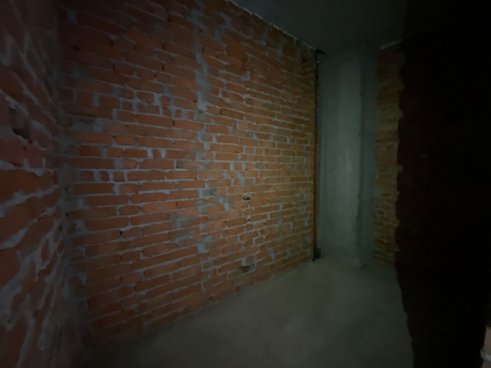 1842588857674104