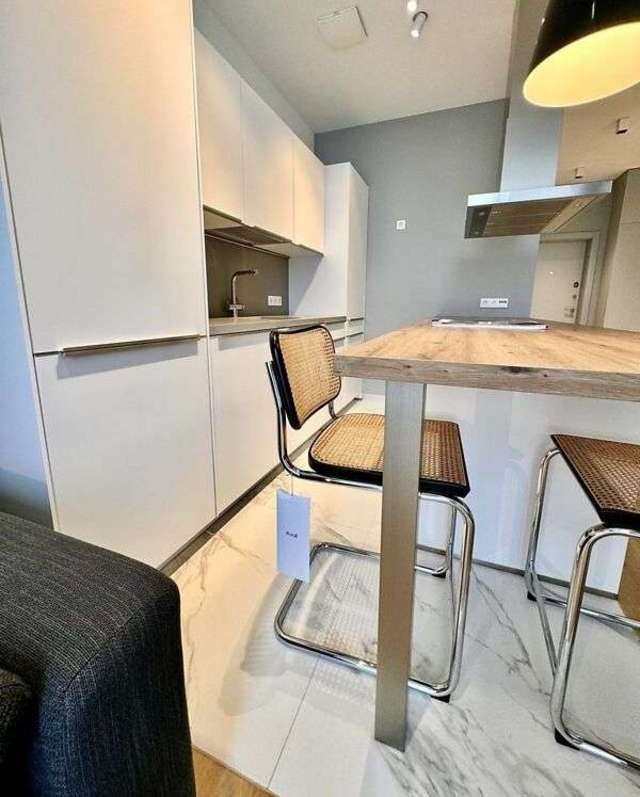 1832734543242105