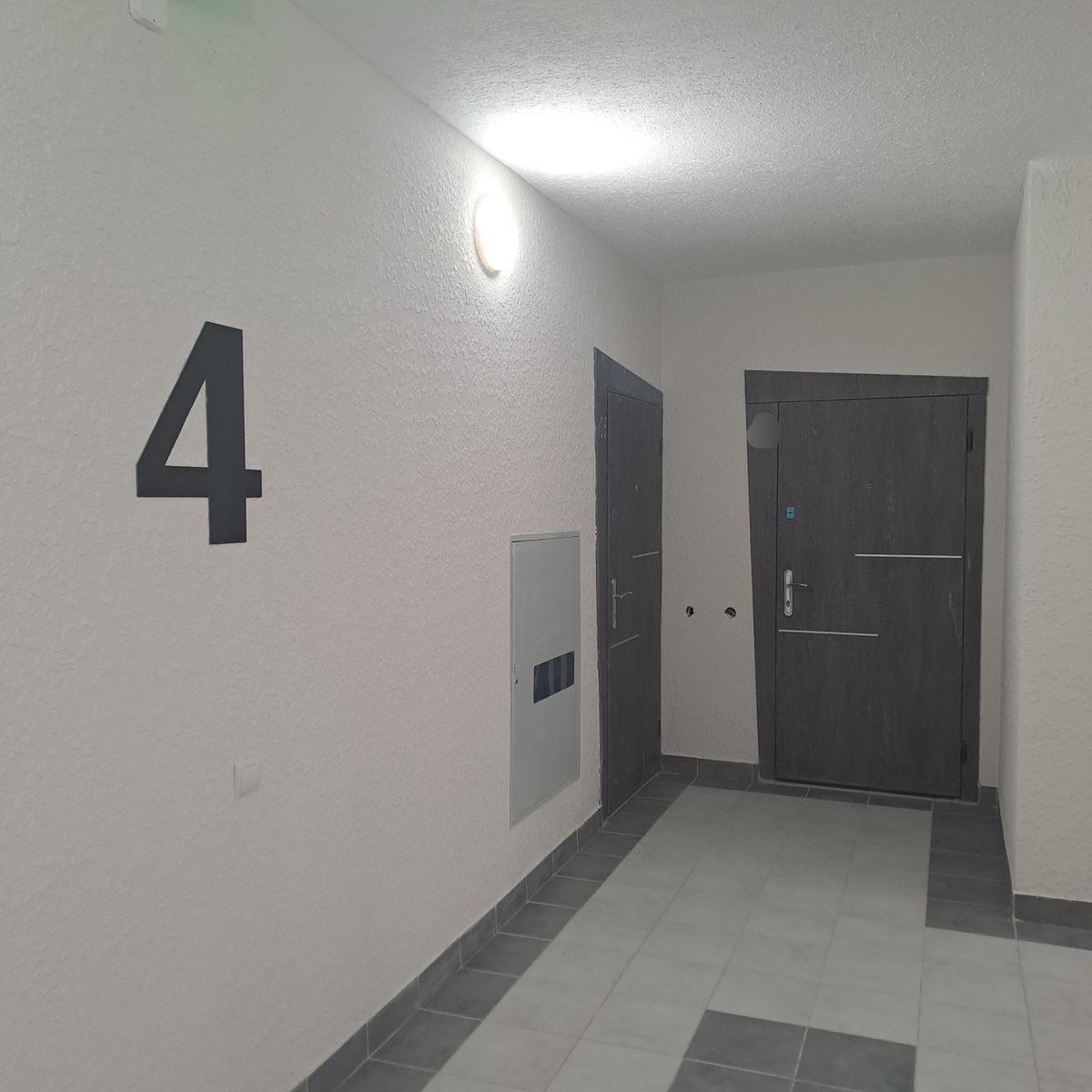 1806814896237107