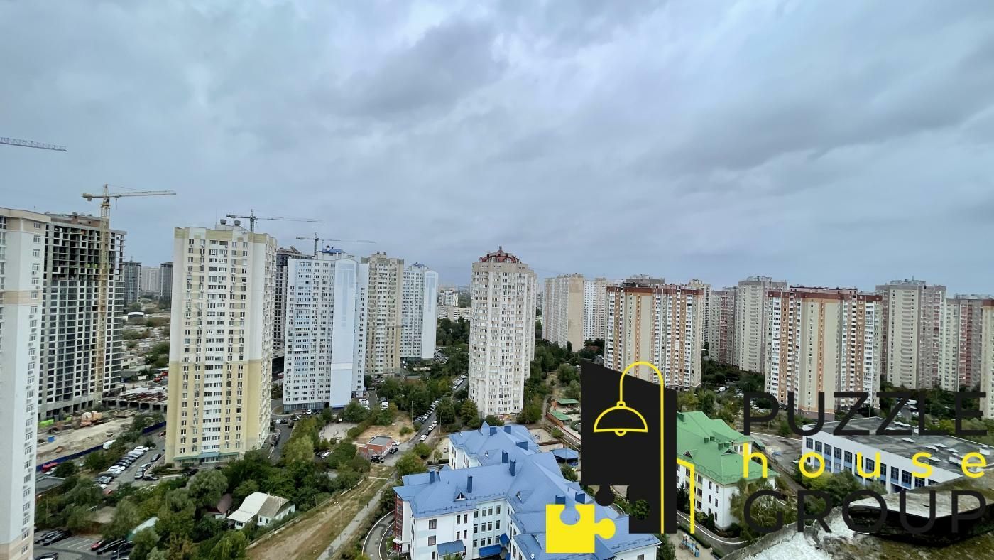 1825034832442107
