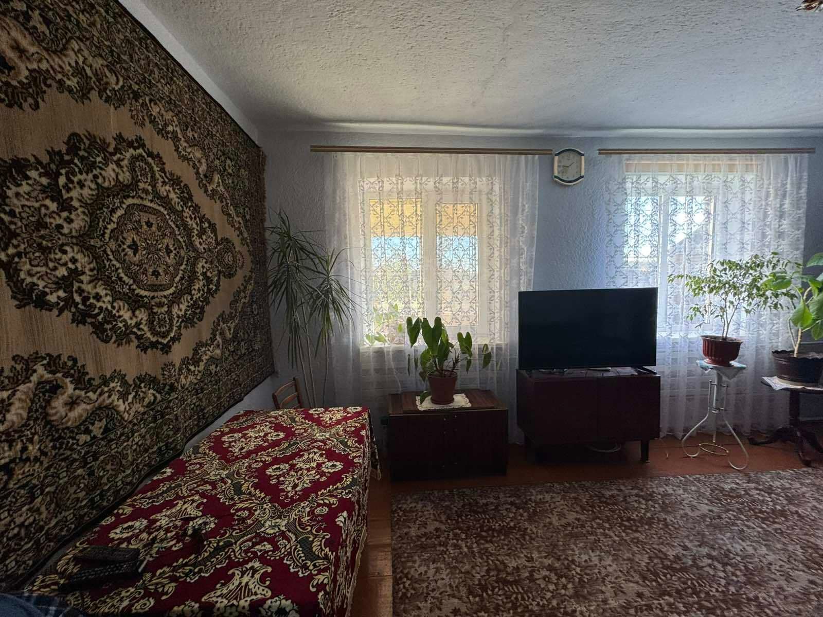 1818247824566109