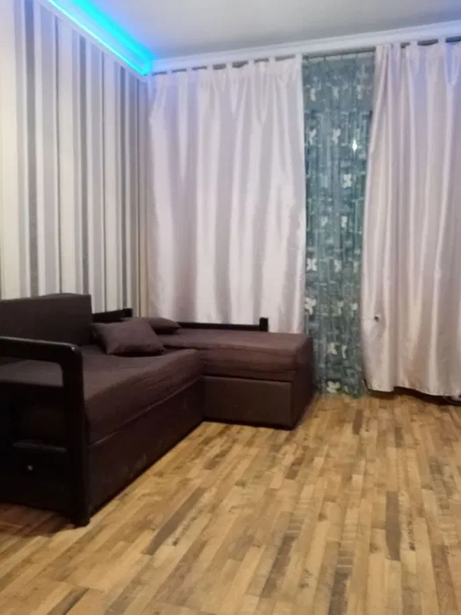 1837738960248109