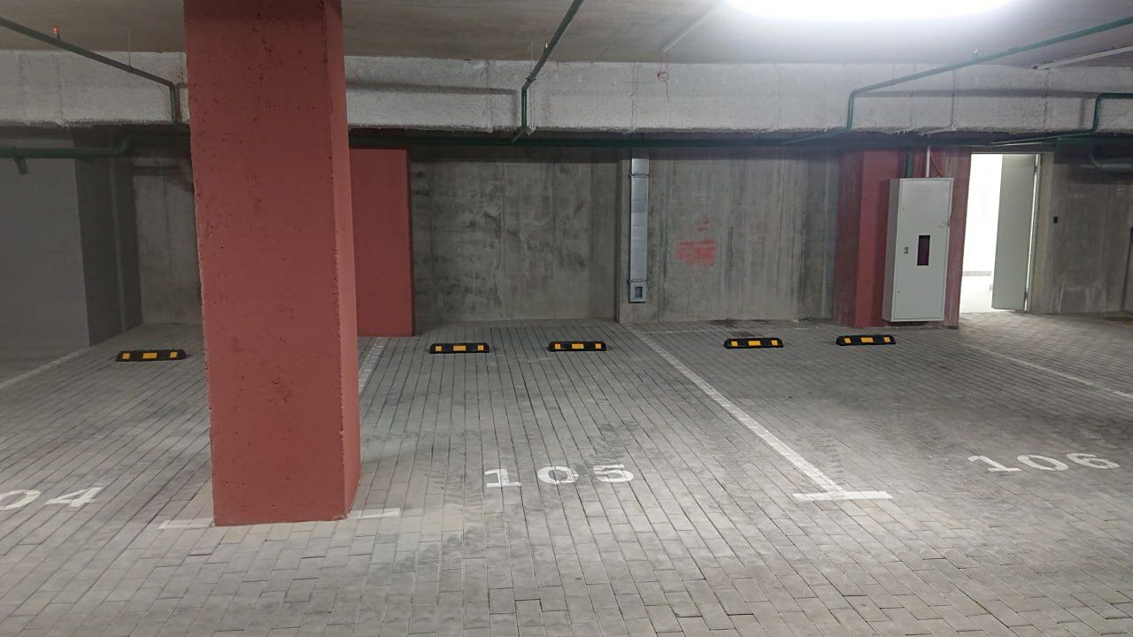 1815795330270011