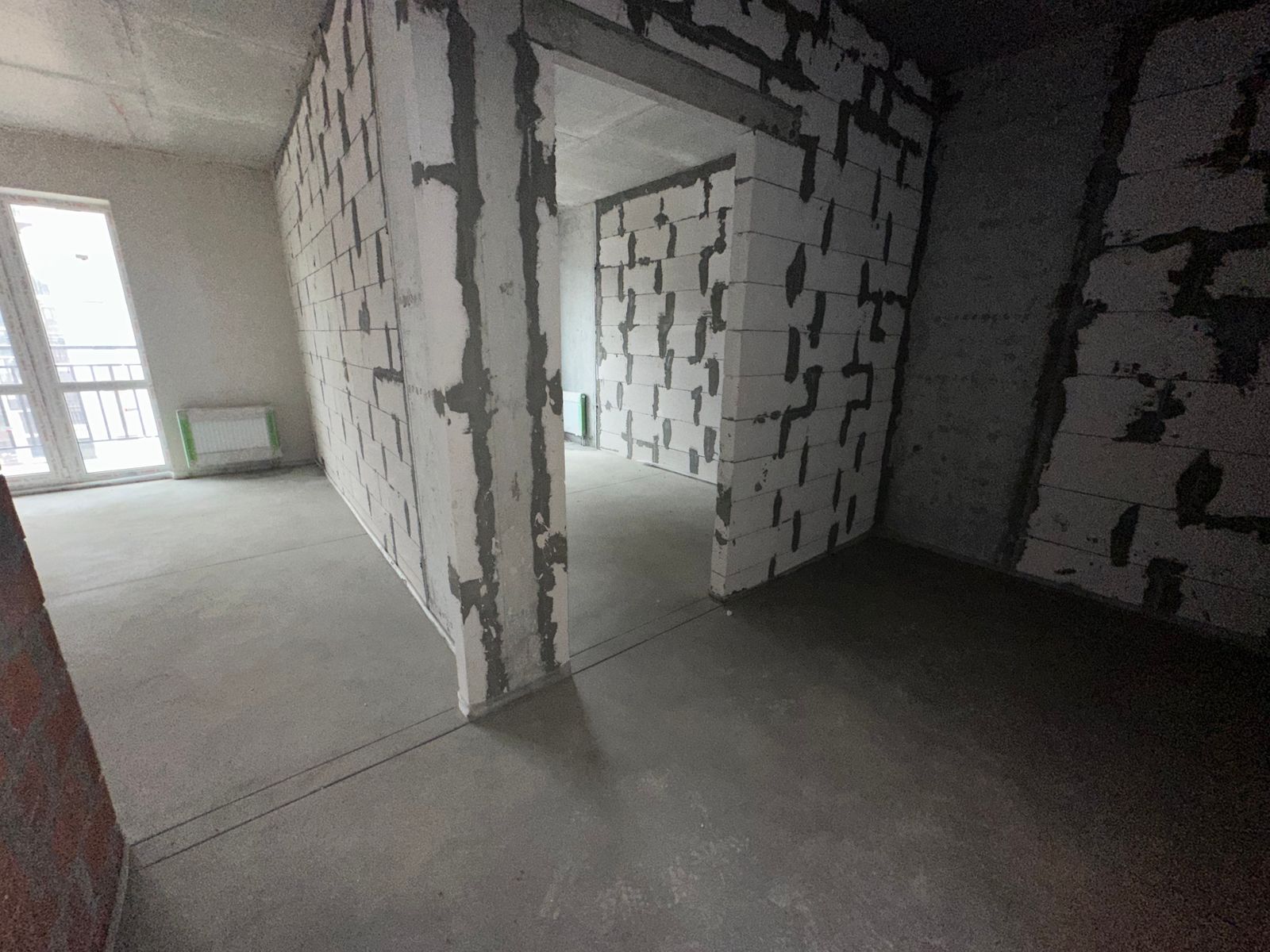 1818957931243011