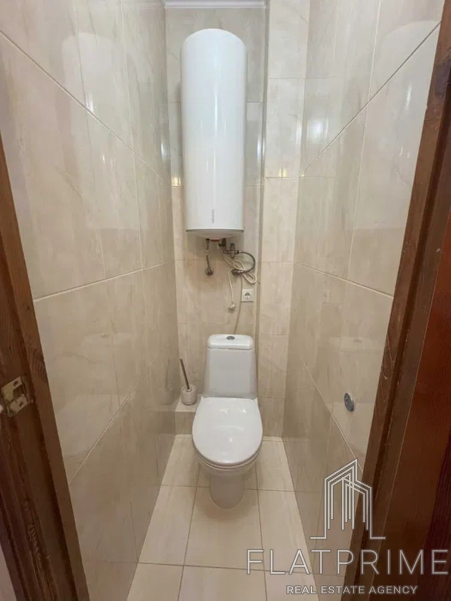 1836356849923011