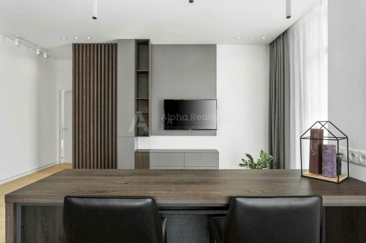 1840964888378011