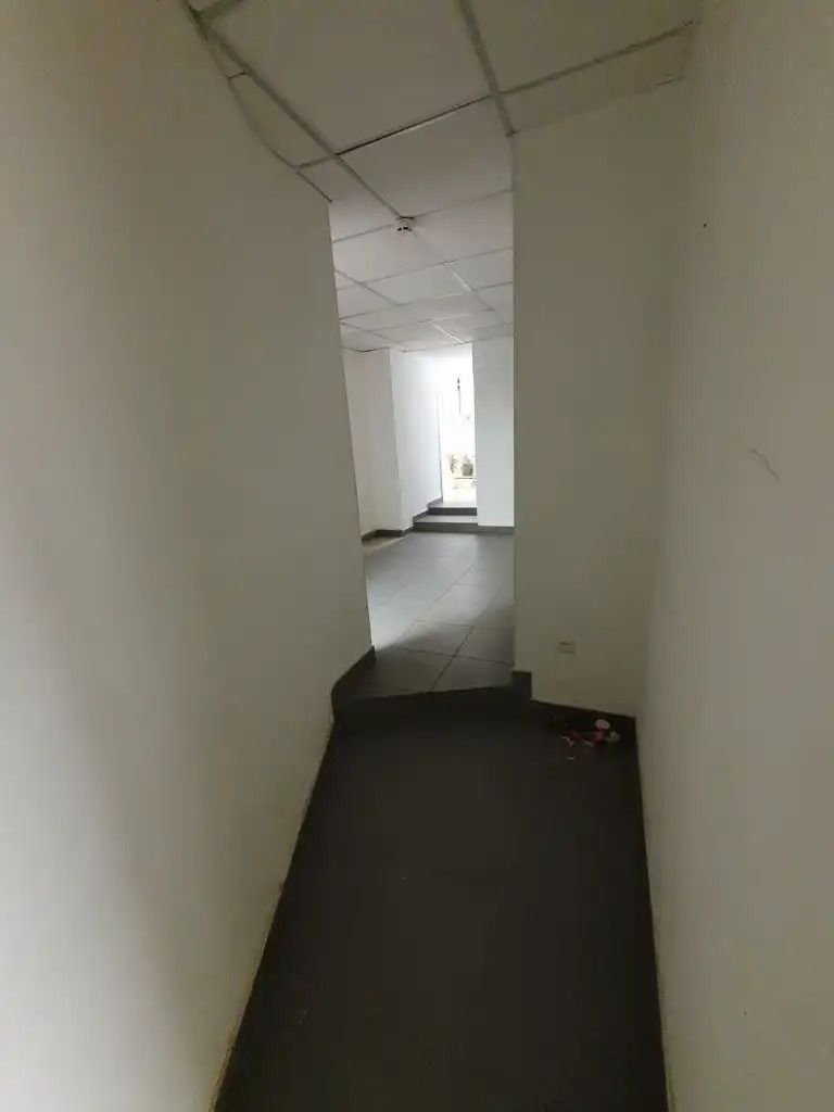 1835659719992110