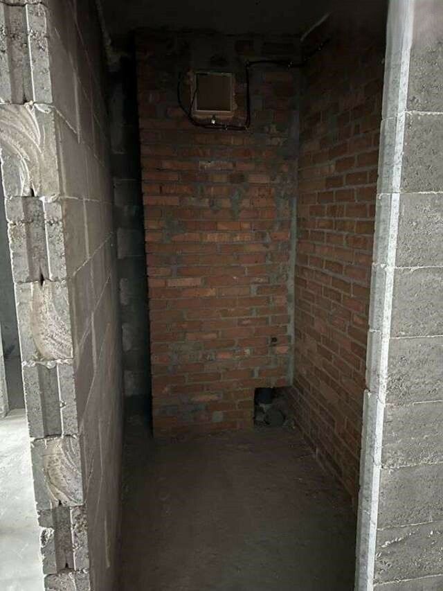 1833818028936111
