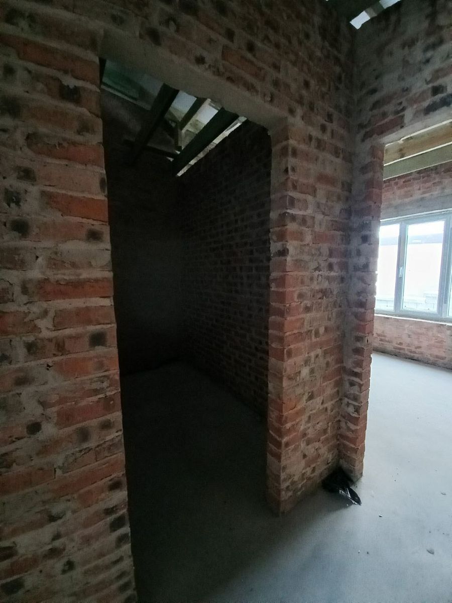1825874054483112