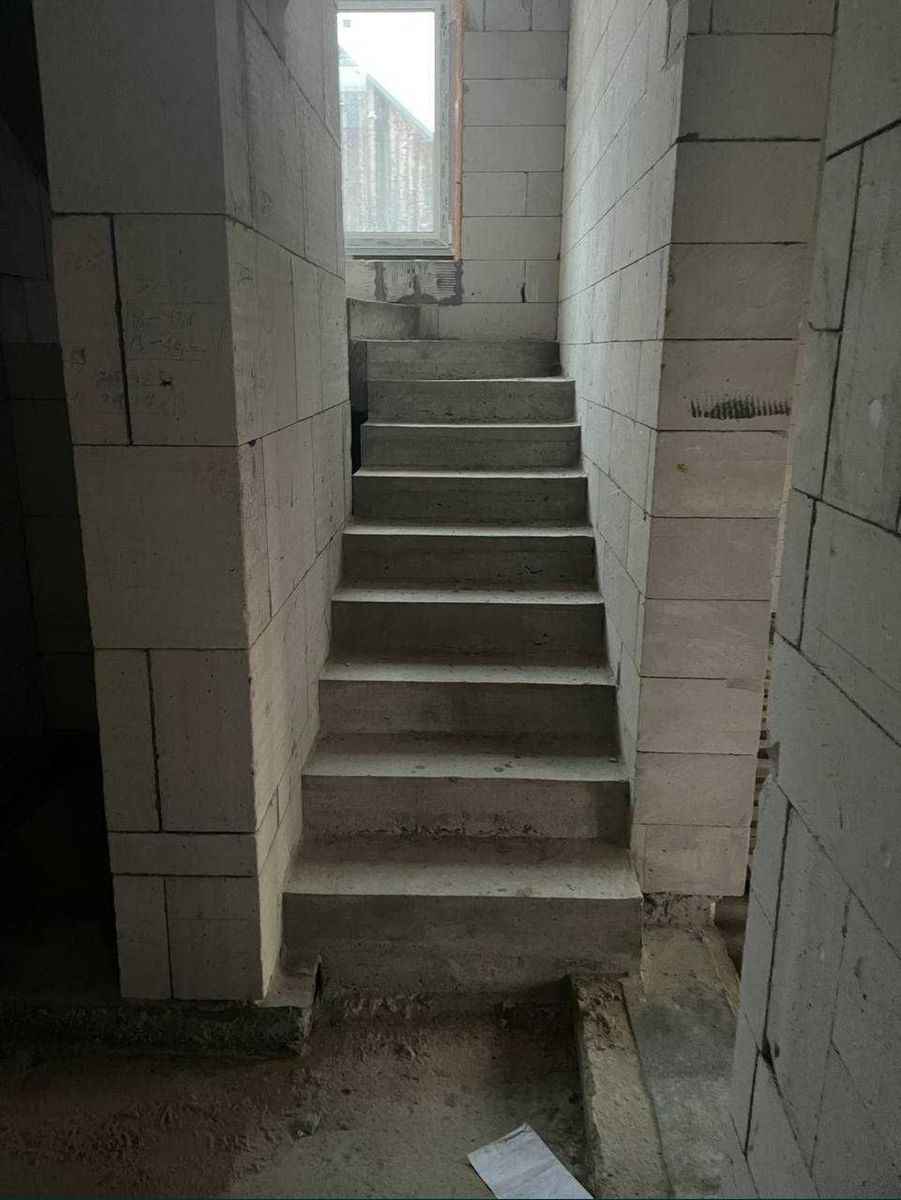1832269962883112