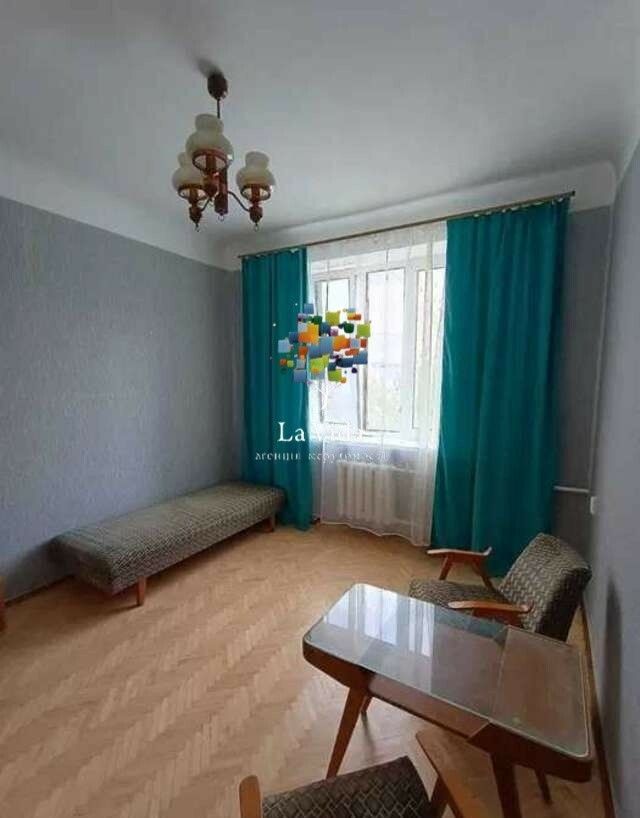 1835973643303112