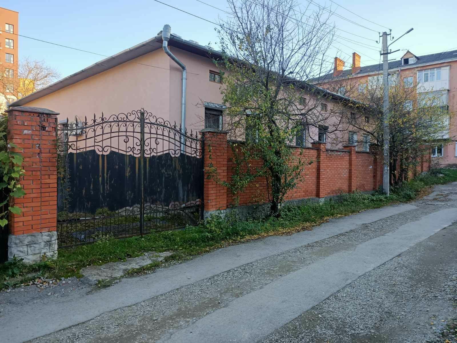 1837174864115112