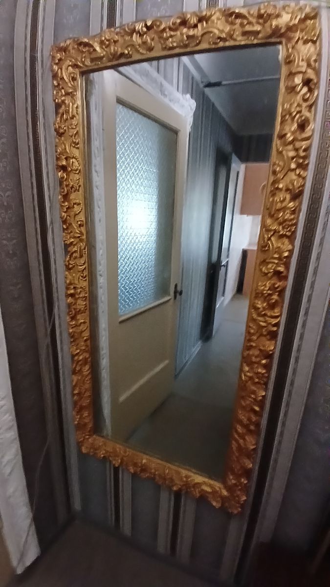 1830923748343115