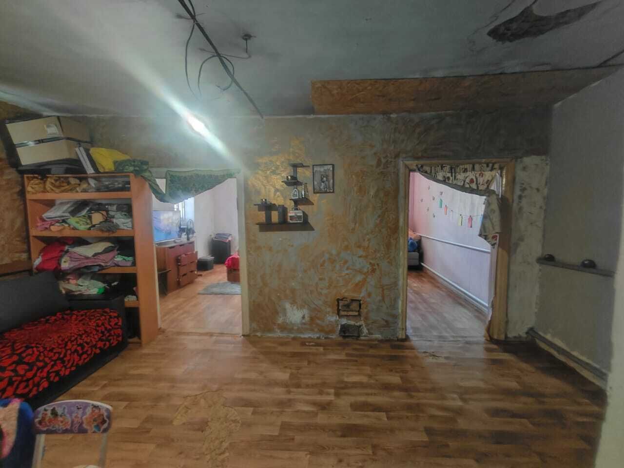 1836094581682115