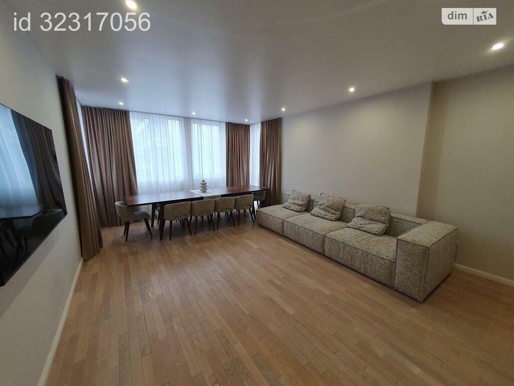 1830538970328116