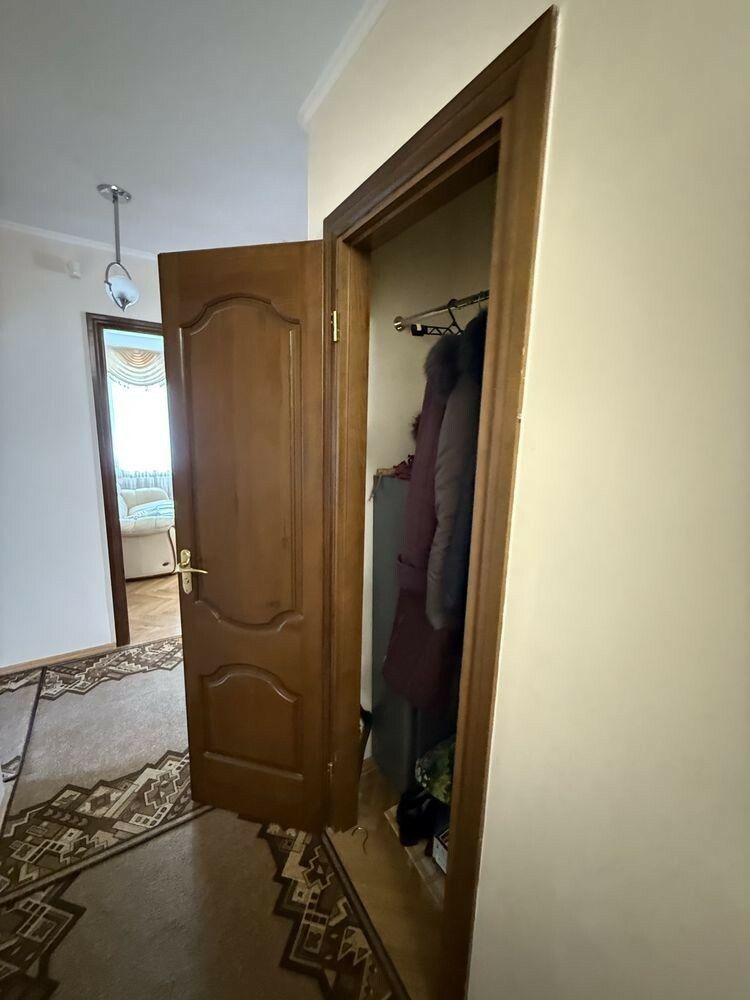 1835929878585116